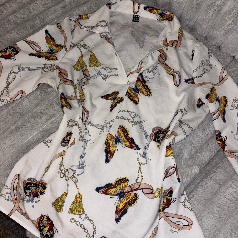 Butterfly Print Long Sleeve Blouse